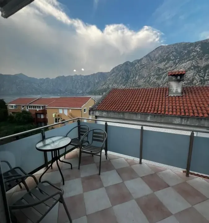 Sale, two bedroom apartment, 115m², Prčanj, Kotor