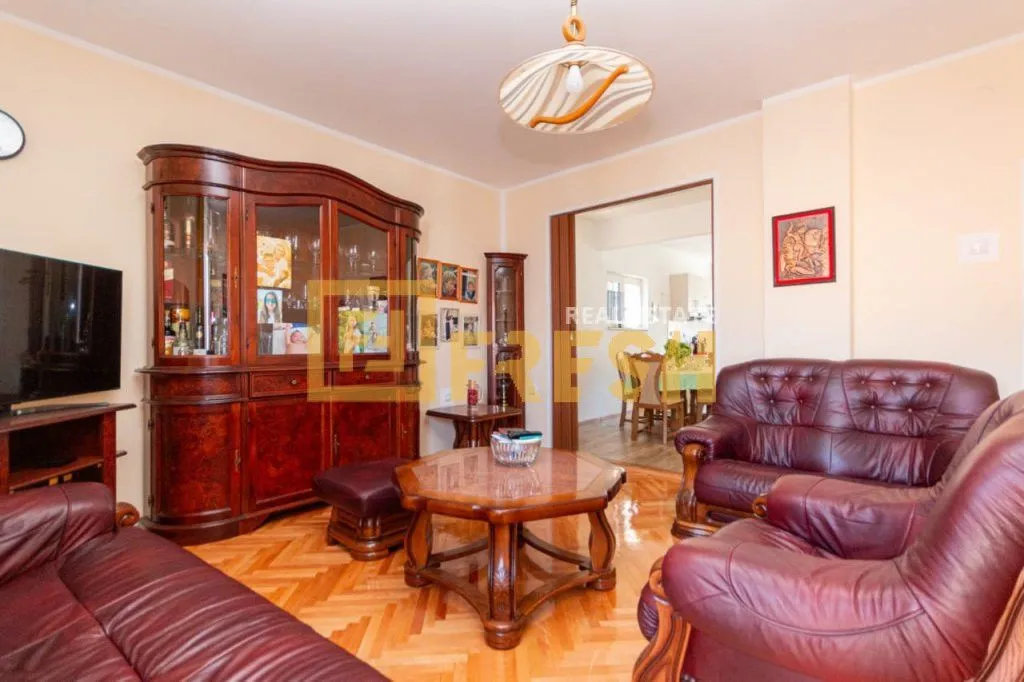 Prodaja, kuća, 266m², Herceg Novi, Crna Gora