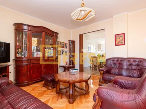 Prodaja, kuća, 266m², Herceg Novi, Crna Gora - image 2