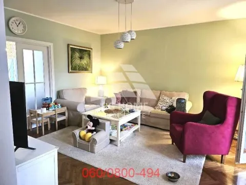 Sale, three bedroom apartment, 73m², Centar Sve Podlokacije, Beograd