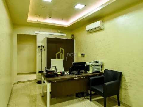 Izdavanje, poslovni prostor, 75m², Centar, Podgorica - image 15