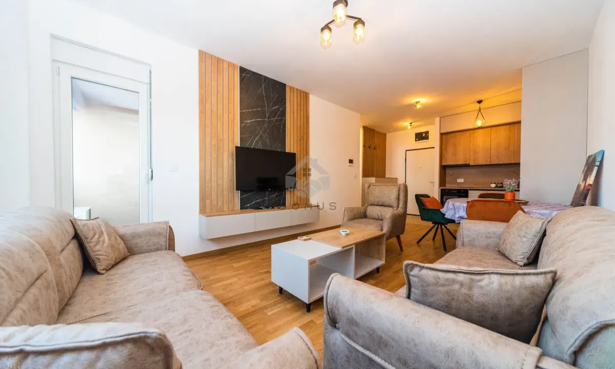 Izdavanje, jednosoban stan, 45m², Stari Aerodrom, Podgorica