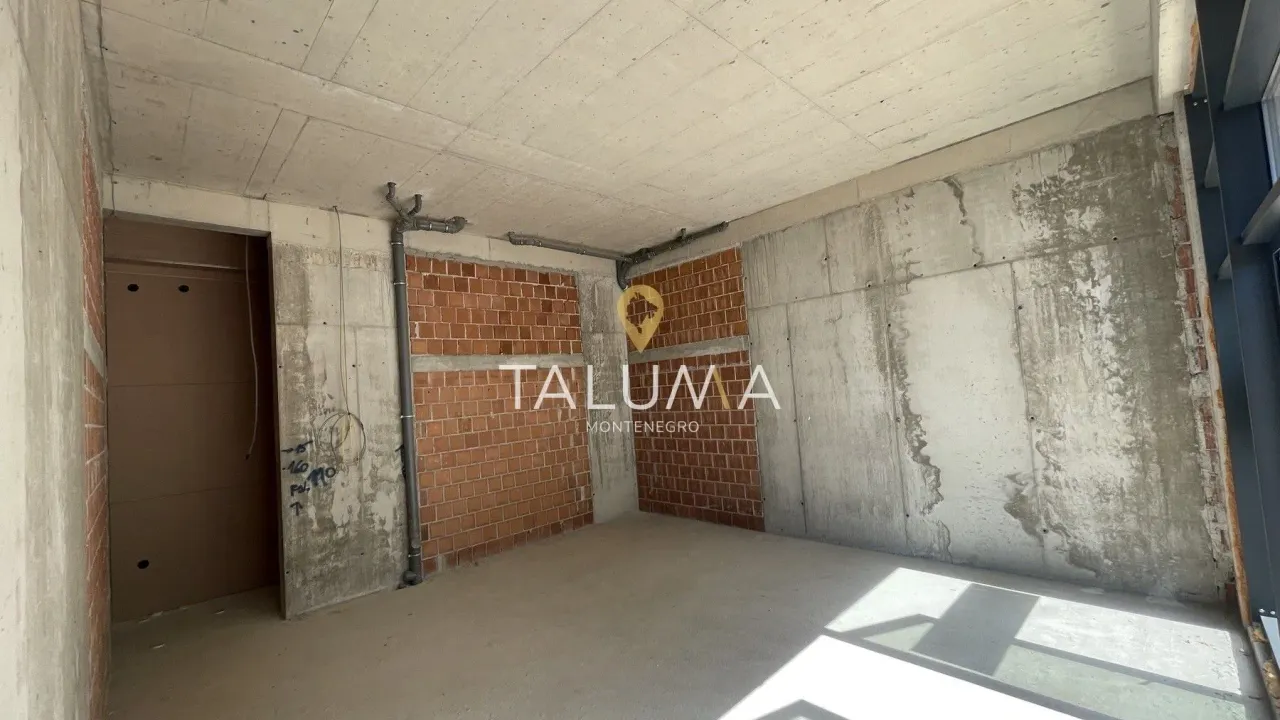 Rent, office space, 84m², City Kvart, Podgorica