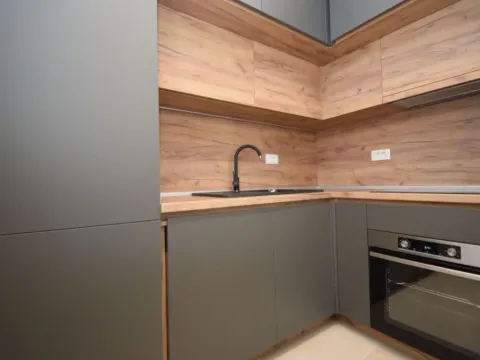 Izdavanje, jednosoban stan, 50m², City Kvart, Podgorica - image 3