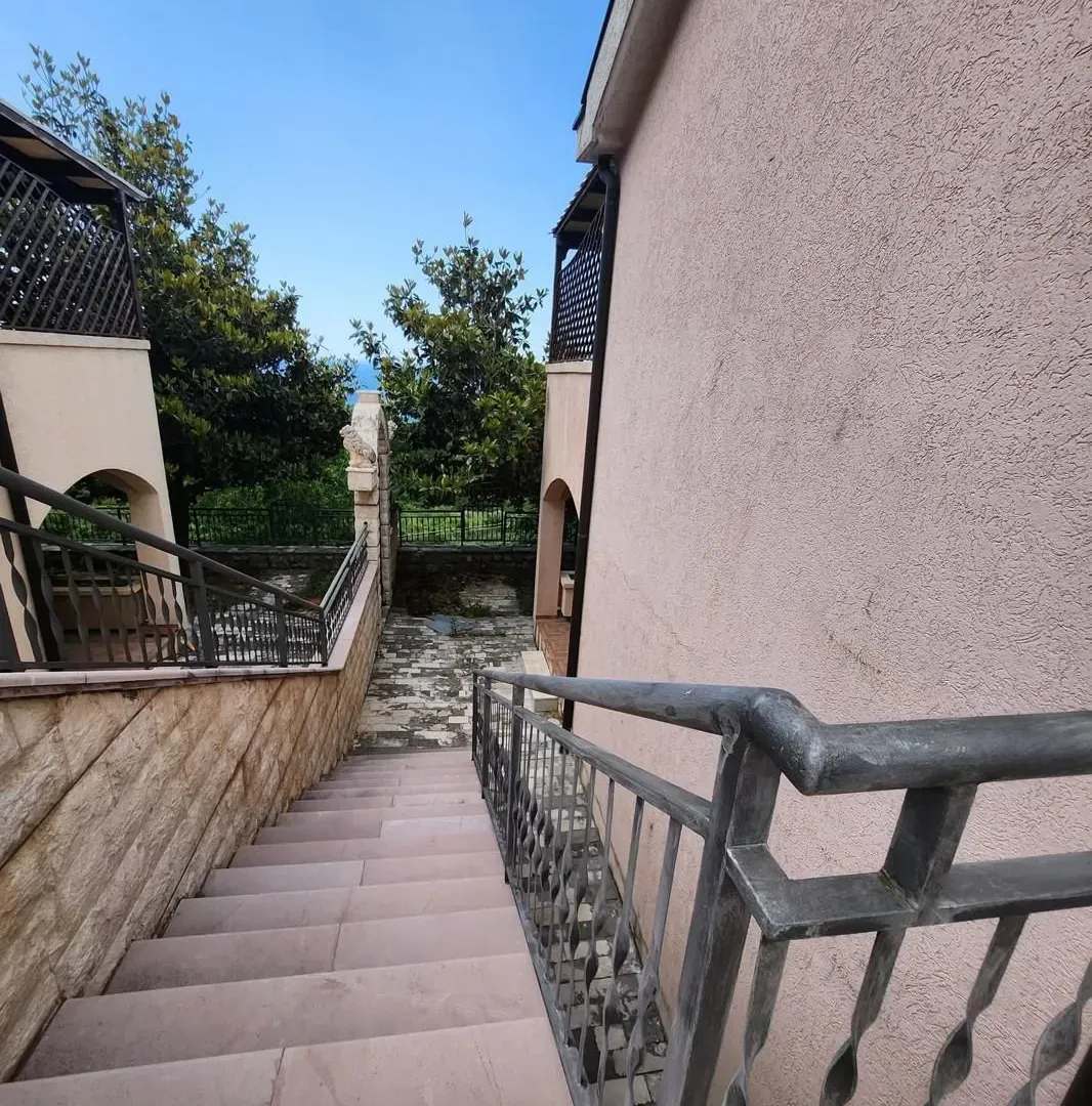 Sale, house, 145m², Blizikuće, Budva