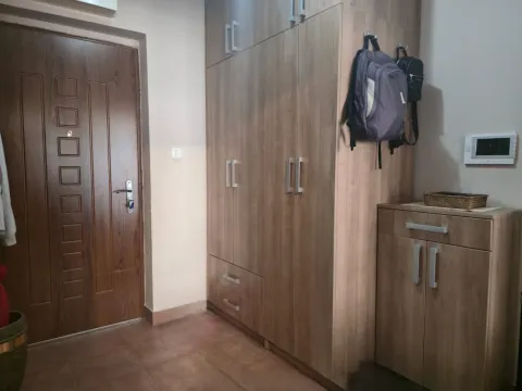 Prodaja, jednosoban stan, 52m², Centar, Nikšić - image 12