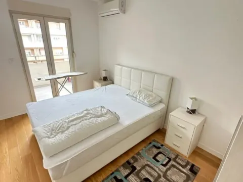 Izdavanje, dvosoban stan, 76m², Central Point, Podgorica - image 7