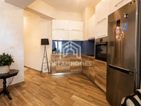 Sale, two bedroom apartment, 68m², Centar, Budva - image 3