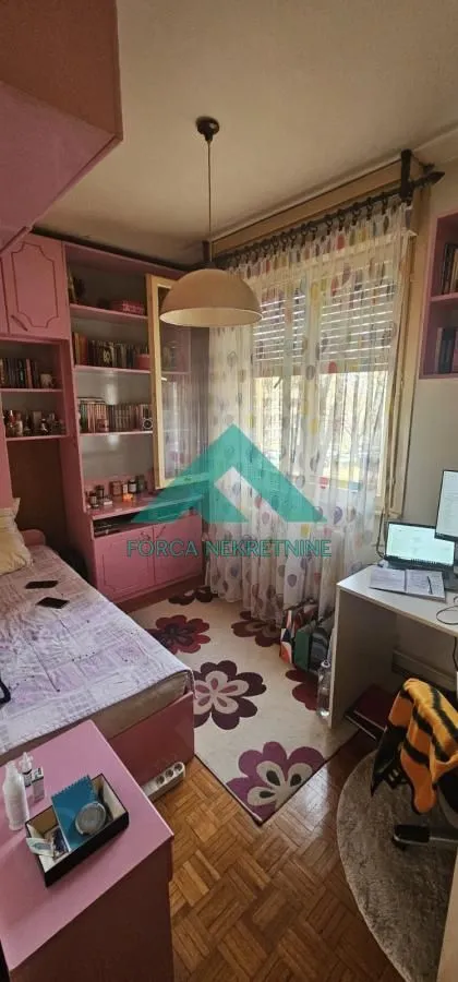 Prodaja, dvosoban stan, 77m², Farmaceutski Fakultet, Voždovac Sve Podlokacije
