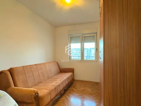 Izdavanje, dvosoban stan, 61m², Blok 9, Podgorica - image 8
