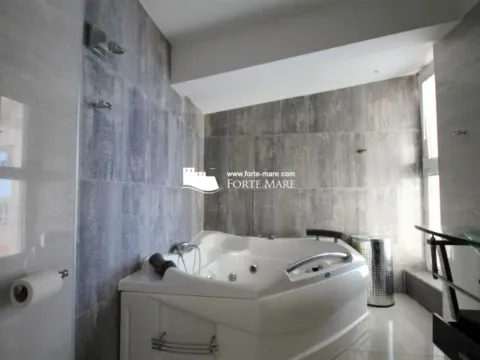 Prodaja, dvosoban stan, 98m², Herceg Novi, Crna Gora - image 3