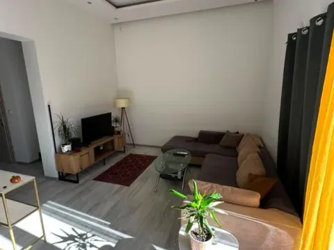 Rent, three bedroom apartment, 100m², Podgorica, Crna Gora - image 1