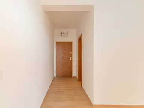Prodaja, dvosoban stan, 72m², Centar, Budva - image 2