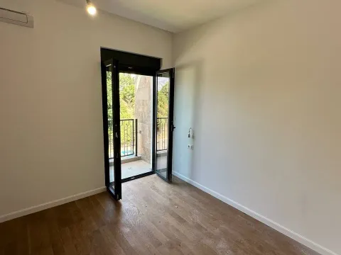 Prodaja, dvosoban stan, 72m², Dobrota, Kotor - image 9