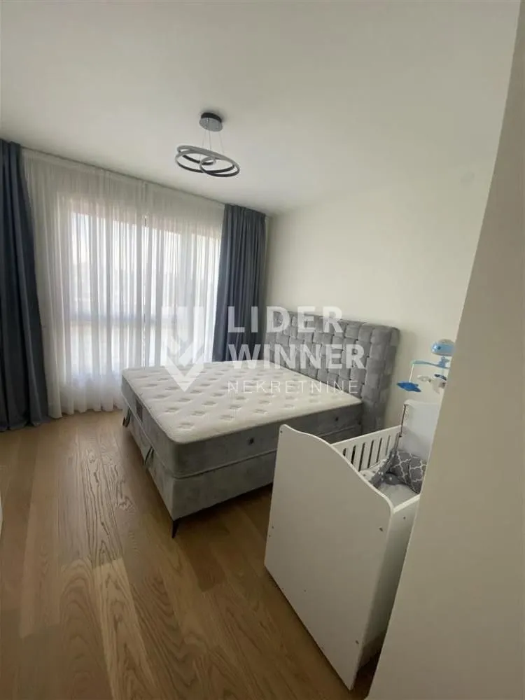 Prodaja, dvosoban stan, 54m², Savski Venac, Beograd