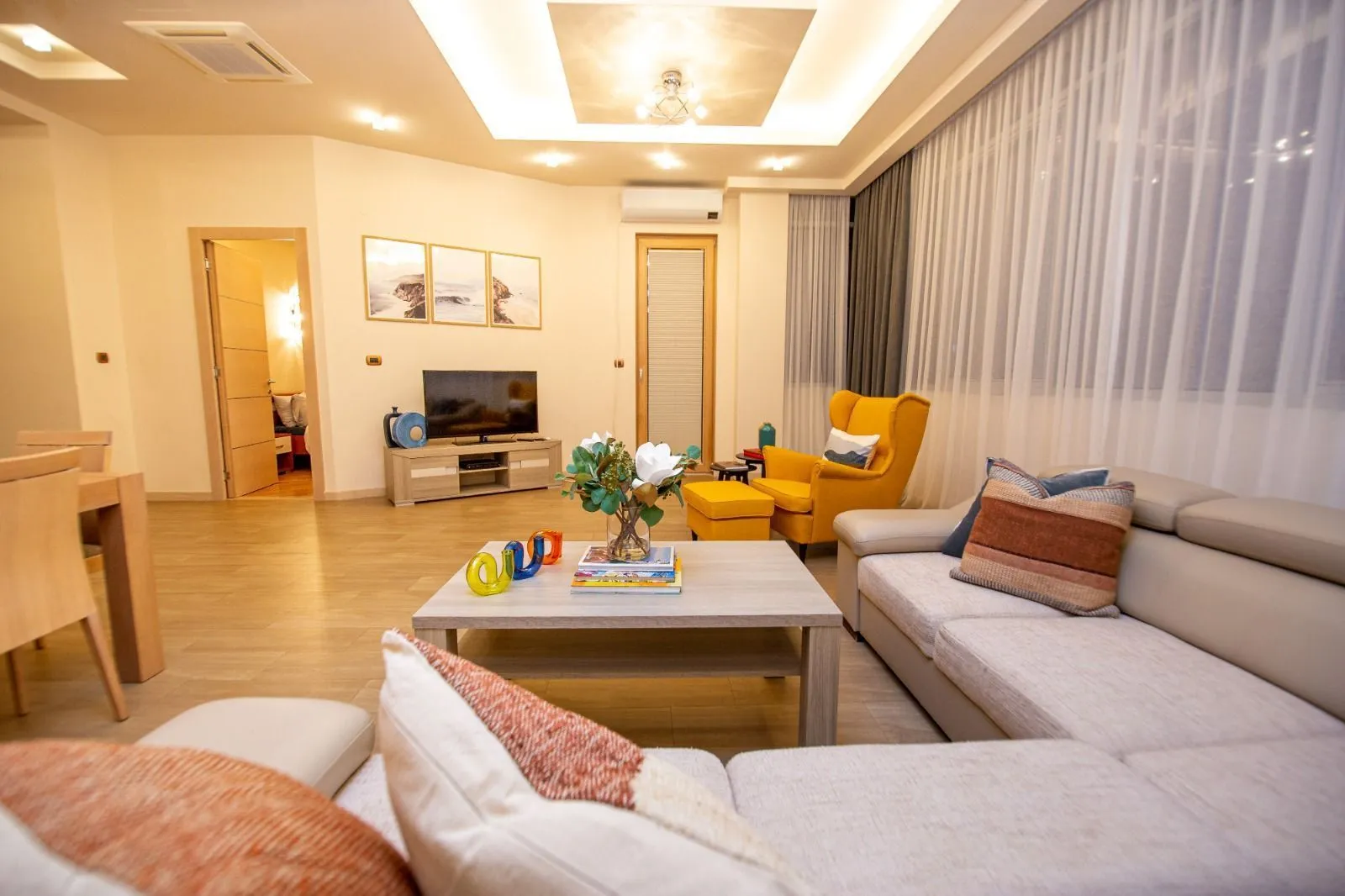 Rent, two bedroom apartment, 109m², Budva, Crna Gora