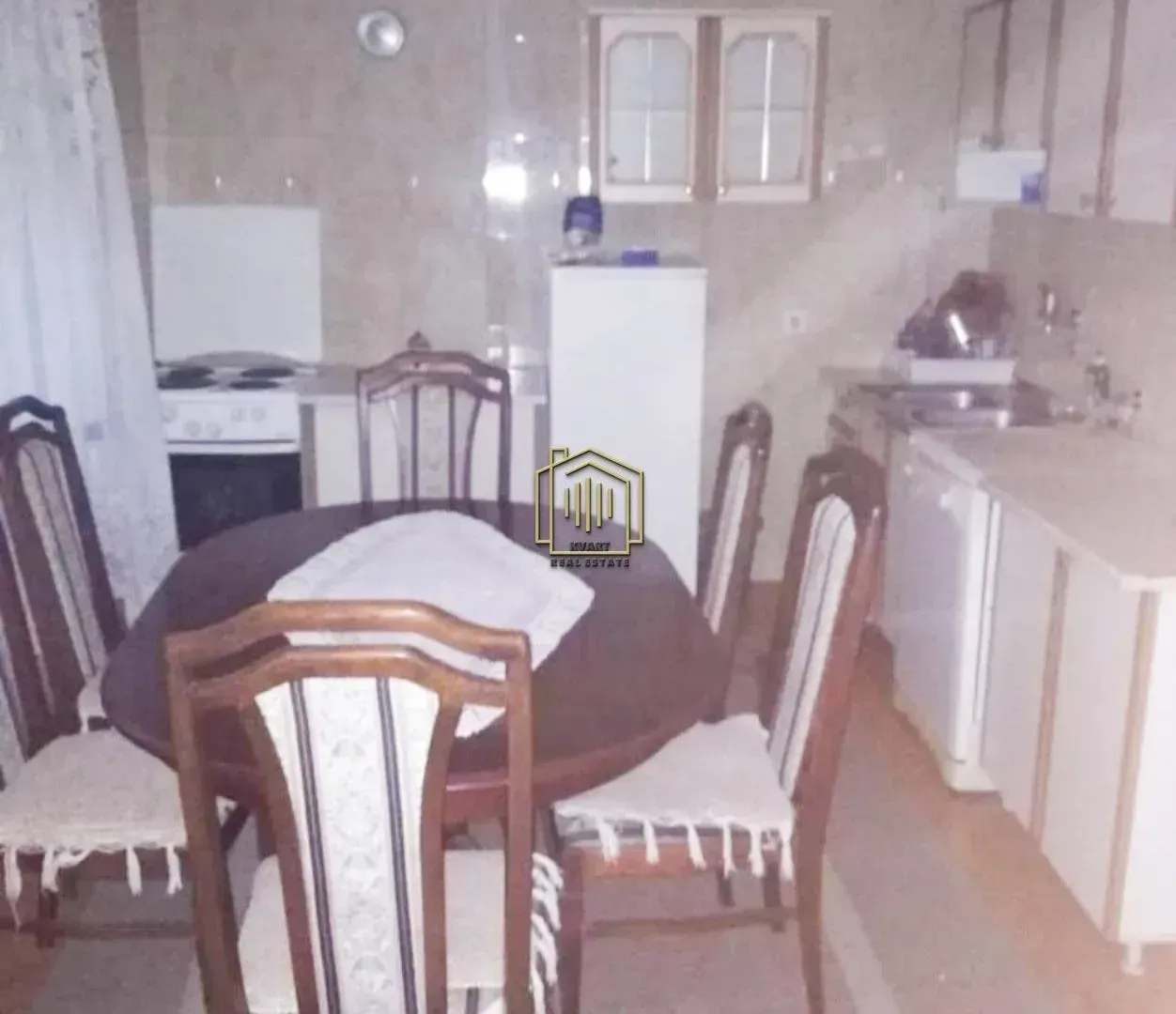 Izdavanje, trosoban stan, 120m², Zelenika, Podgorica