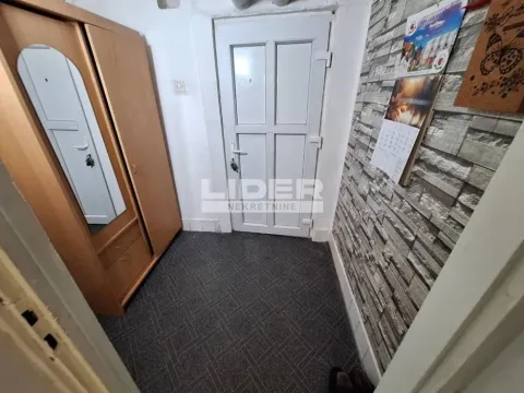 Rent, three bedroom apartment, 47m², Kanarevo Brdo, Beograd - image 11