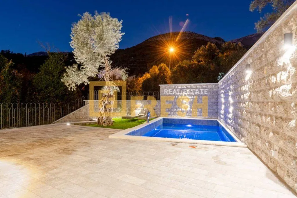 Sale, house, 240m², Budva, Crna Gora