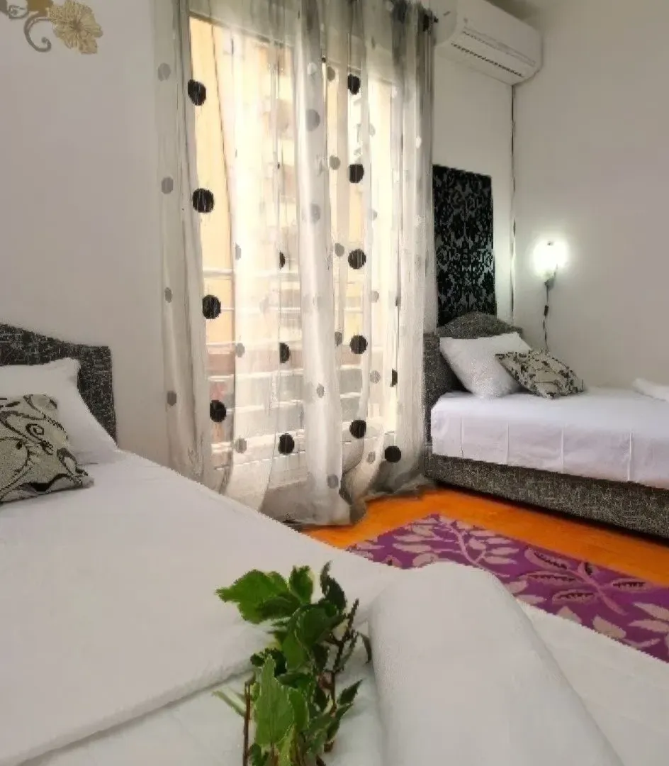 Rent, three bedroom apartment, 80m², Rozino, Budva