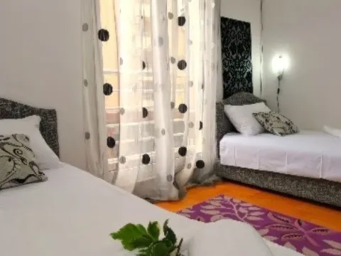 Rent, three bedroom apartment, 80m², Rozino, Budva - image 8