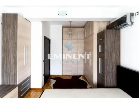 Izdavanje, trosoban stan, 67m², Južni Bulevar, Vračar Sve Podlokacije - image 9