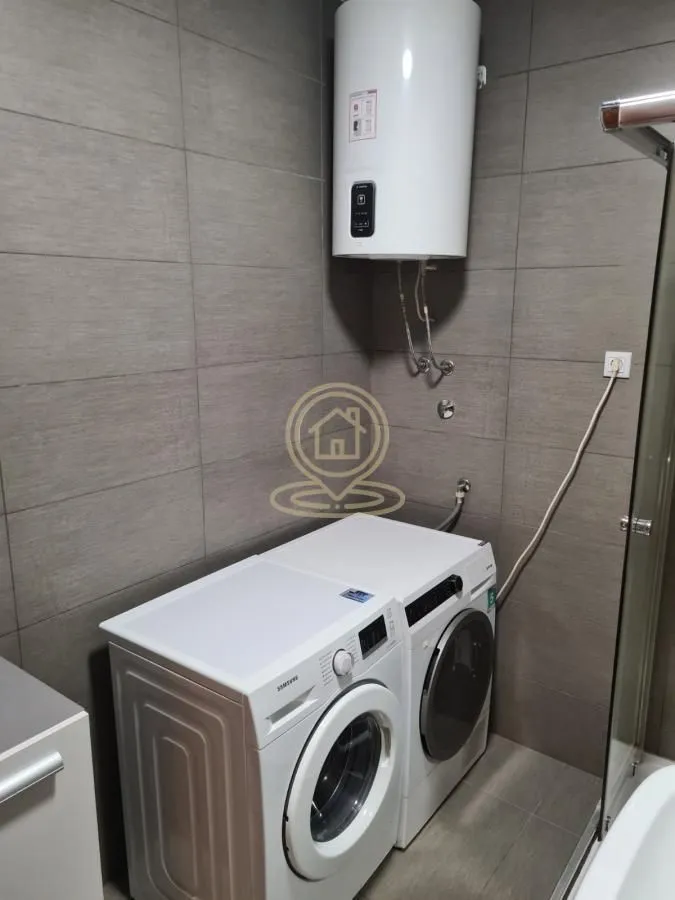 Izdavanje, trosoban stan, 83m², Vračar Hram, Vračar Sve Podlokacije