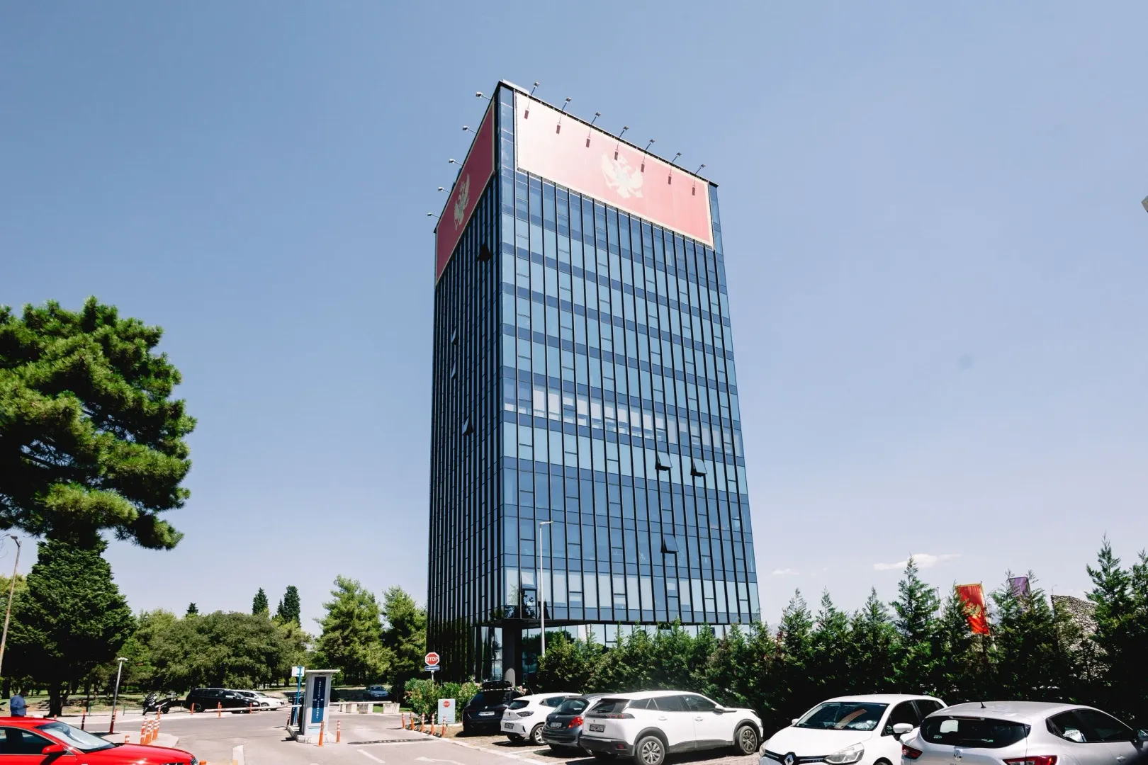 Rent, office space, 368m², Preko Morače, Podgorica