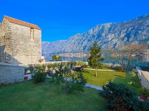 Sale, house, 497m², Prčanj, Kotor - image 14