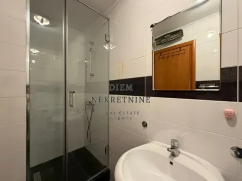 Prodaja, jednosoban stan, 44m², Krivi Most, Podgorica - image 4