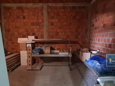 Sale, office space, 360m², Stropsko, Vranje - image 7