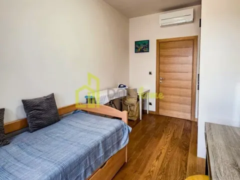 Izdavanje, dvosoban stan, 75m², Kruševac, Podgorica - image 26