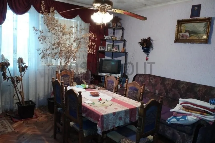 Prodaja, kuća, 220m², Centar, Stara Pazova