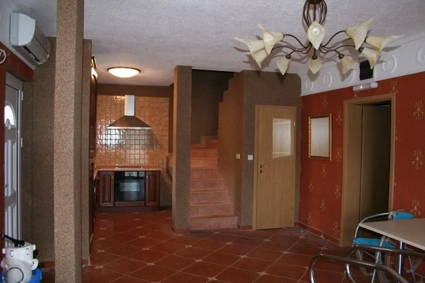 Prodaja, kuća, 218m², Opatovo, Tivat