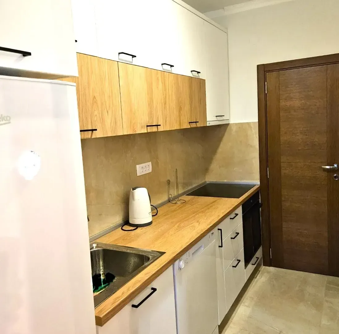 Izdavanje, stan, 50m², Tivat, Crna Gora