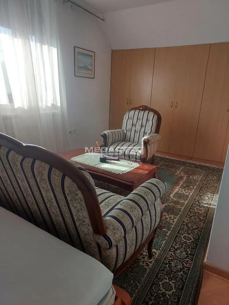 Izdavanje, kuća, 123m², Ledine, Beograd
