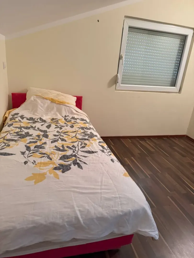 Rent, house, 300m², Tivat, Crna Gora