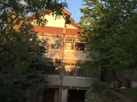 Prodaja, kuća, 370m², Palilula, Niš - image 2