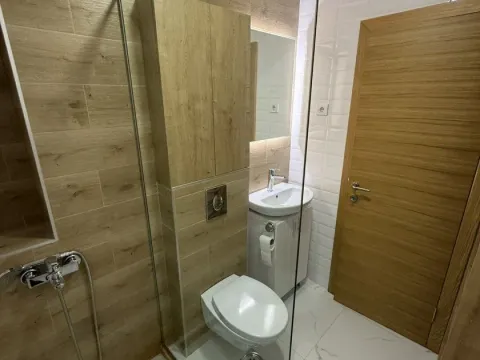 Sale, three bedroom apartment, 89m², Pejton, Podgorica - image 7