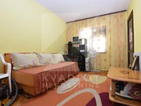 Prodaja, kuća, 260m², Stari Aerodrom, Podgorica - image 17