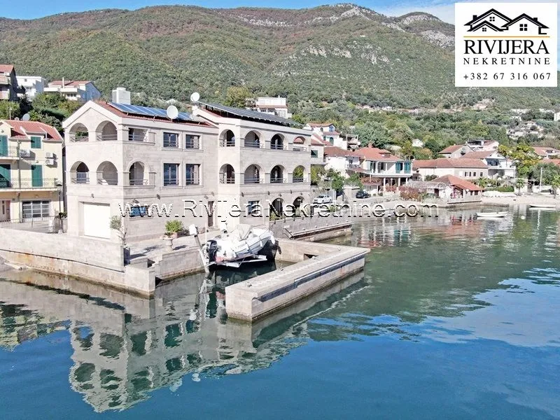 Prodaja, kuća, 411m², Đenovići, Herceg Novi