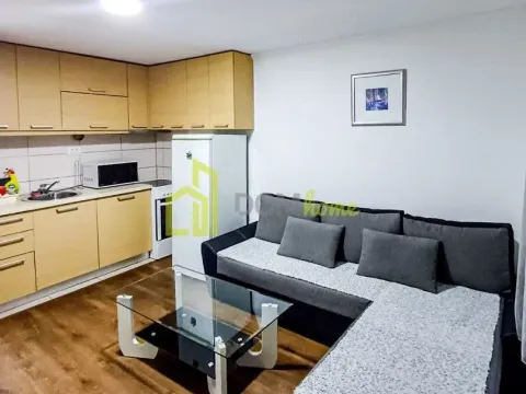 Izdavanje, dvosoban stan, 40m2, Gintaš, Podgorica Izdavanje, dvosoban stan, 40m2, Gintaš, Podgorica