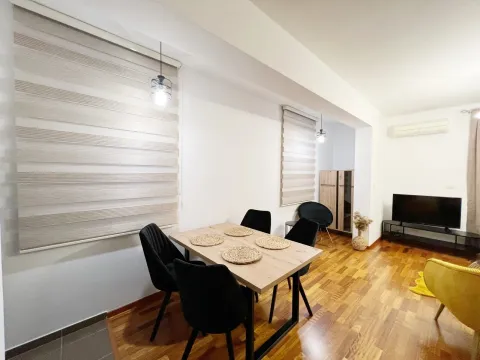Rent, two bedroom apartment, 68m², City Kvart, Podgorica - image 4