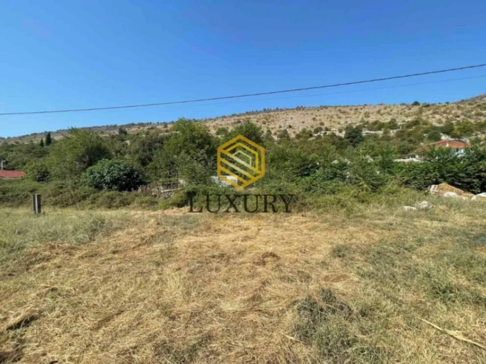 Prodaja, plac, 2000m², Donja Gorica, Podgorica