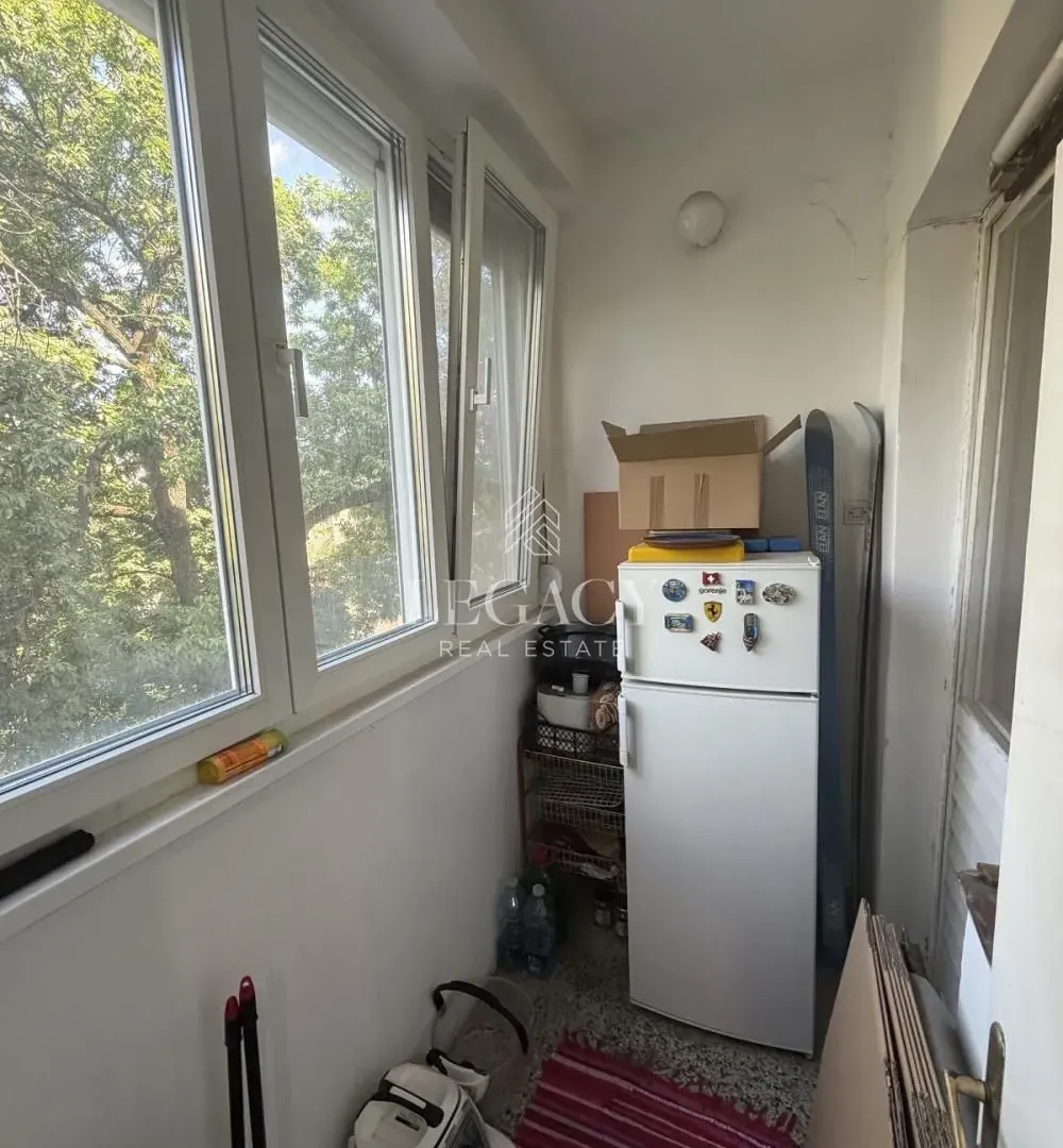 Izdavanje, trosoban stan, 65m², Palata Pravde, Beograd