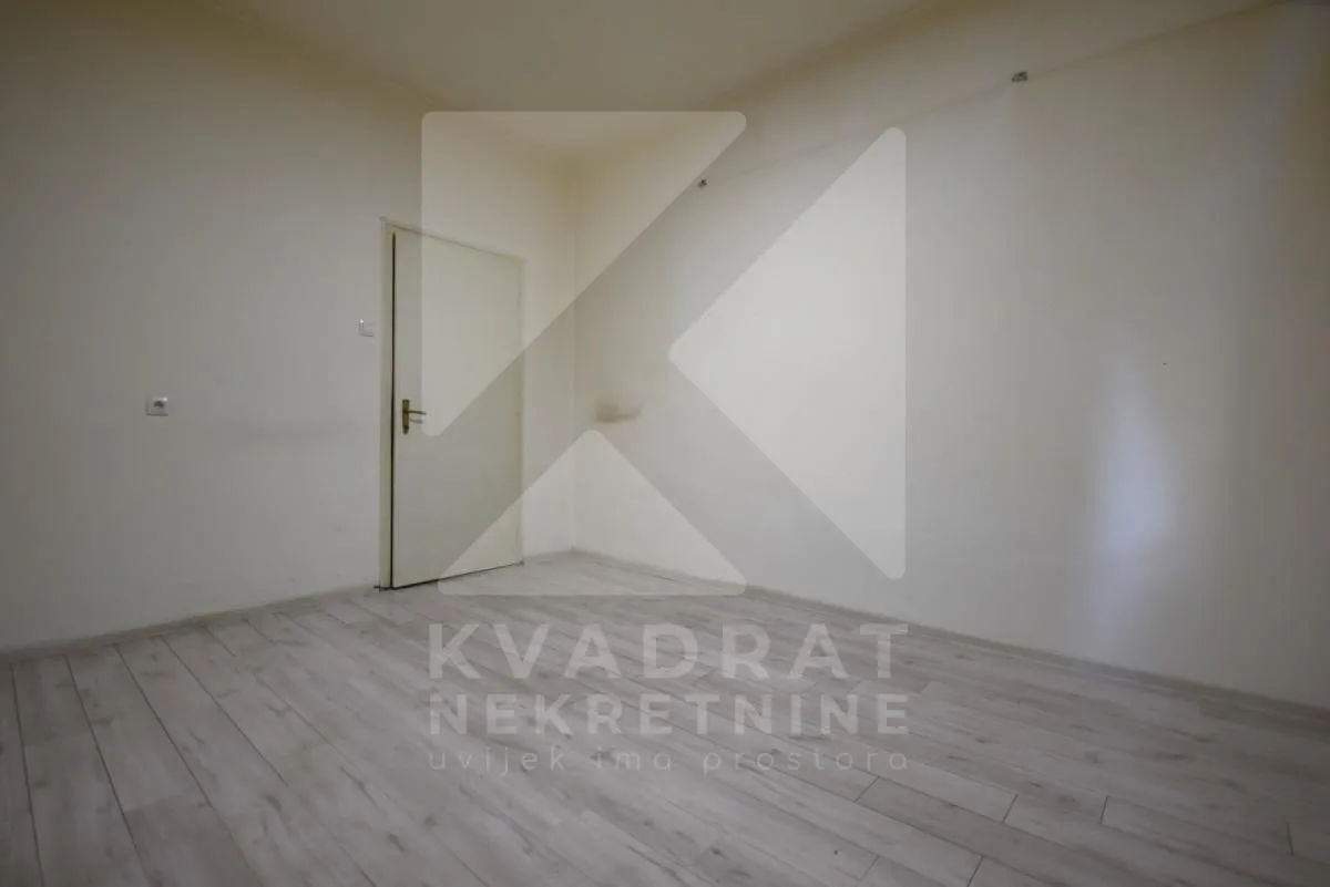 Rent, office space, 85m², Centar, Podgorica