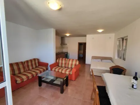 Prodaja, jednosoban stan, 58m², Herceg Novi, Crna Gora - image 12