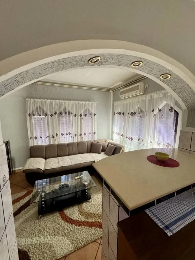 Rent, apartment, 76m², Zagorič, Podgorica