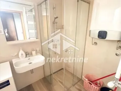Izdavanje, trosoban stan, 75m², Crveni Krst, Beograd - image 13