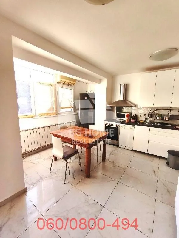 Rent, three bedroom apartment, 76m², Kalenić Pijaca, Vračar Sve Podlokacije